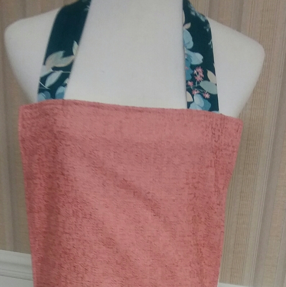 Aprons - Picture 2 of 8